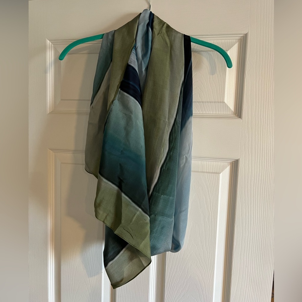 Cocoon House 100% Silk Scoop neck scarf.